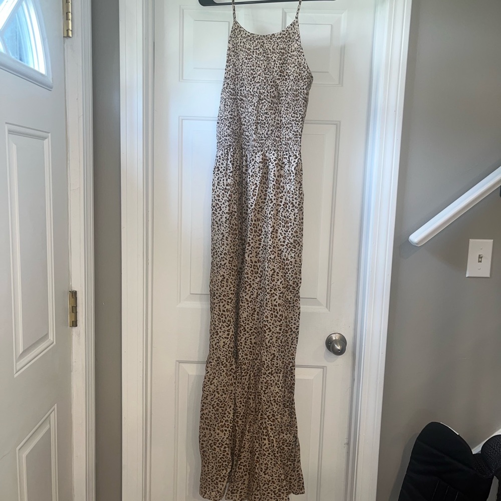 Chic Leopard Print Jumpsuit